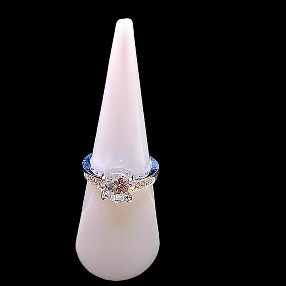 Solitaire Cut Sterling Silver .925 AAA CZ Engagement Ring NWT - Picture 6 of 7